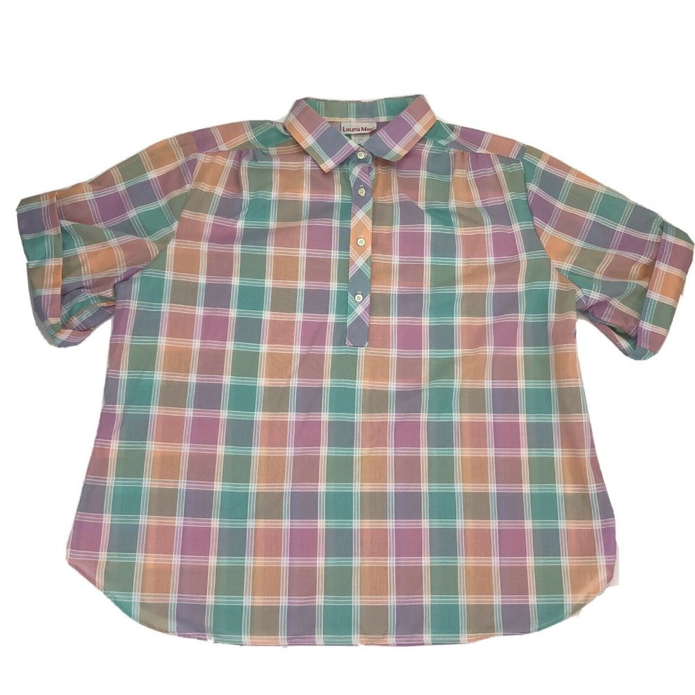 Laura Mae Womens Pastel Button Up Shirt